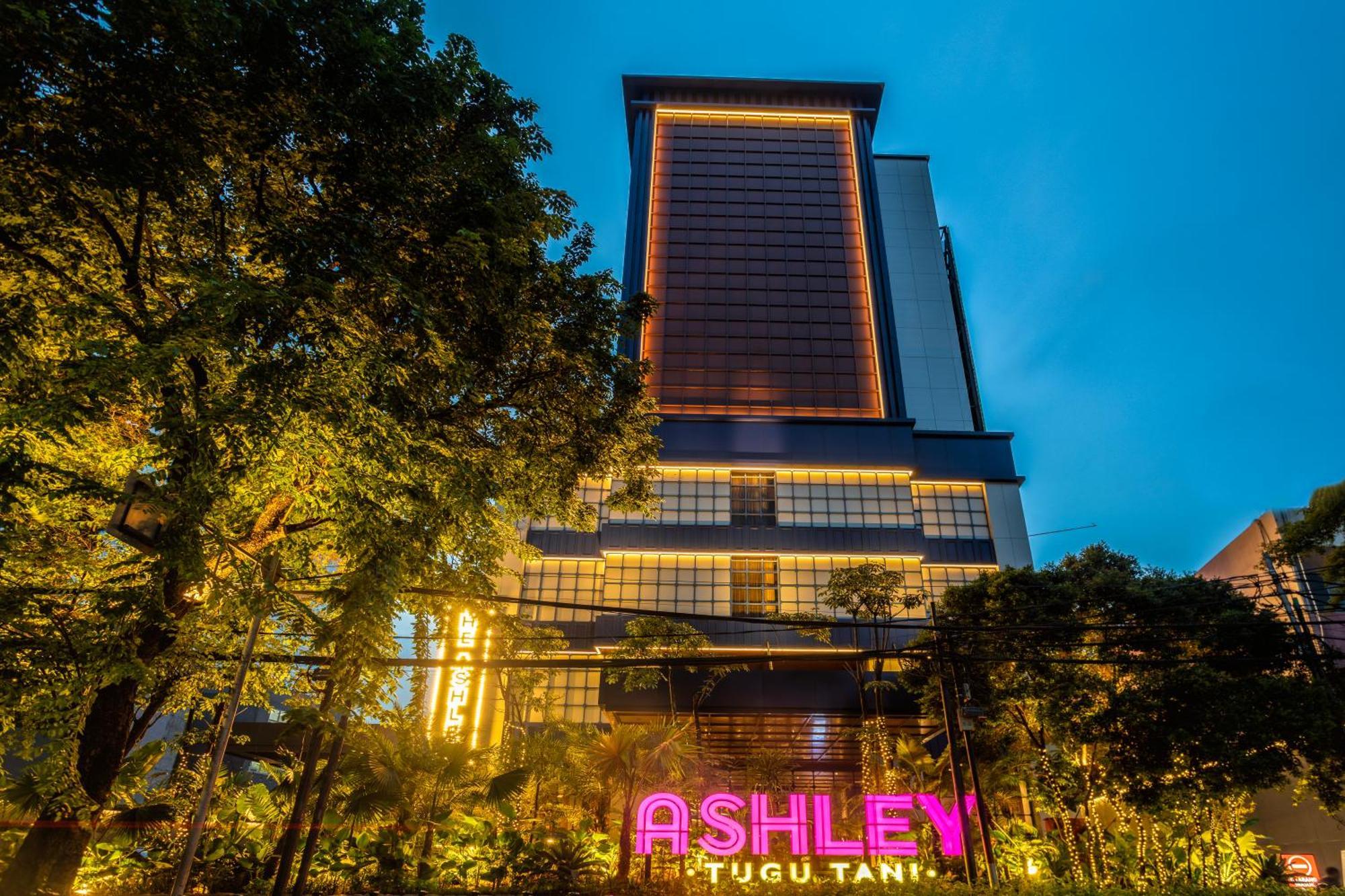 Ashley Tugu Tani Menteng Джакарта Экстерьер фото